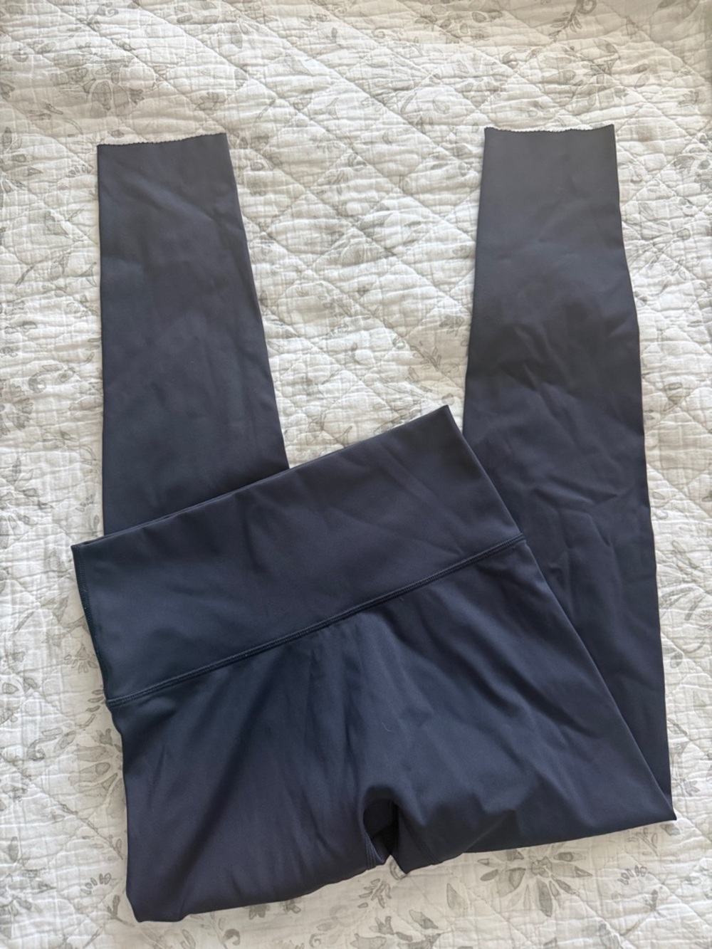 OFFLINE By Aerie Goals High Waisted Legging steel blue M wear near logo see pic - Picture 4 of 8